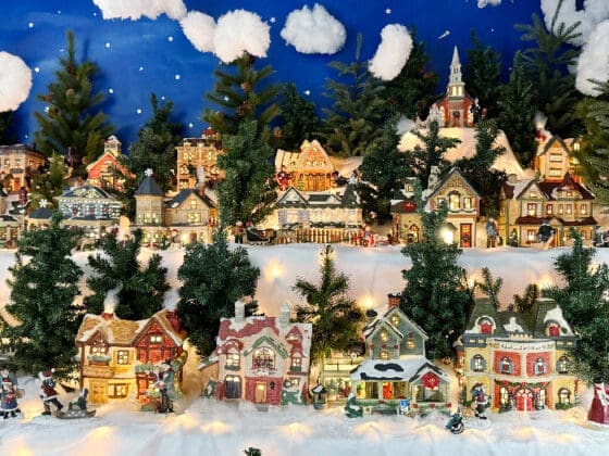 Fwb Christmasvillage 6373