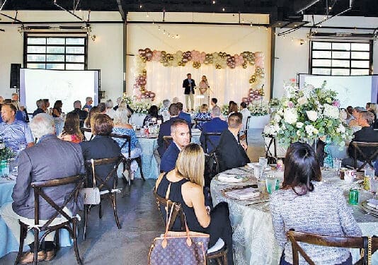 Where Hope Grows: A Story of Love, Legacy and Local Families Laurens Legacy 5233