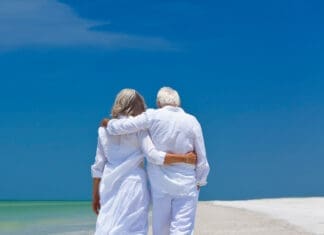 Seniors On Beach Istock 146893357