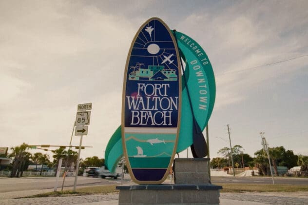 1 Downtown Fwb Video Sign