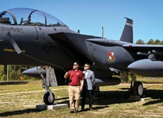 F15e 260410 F Oc707 4003