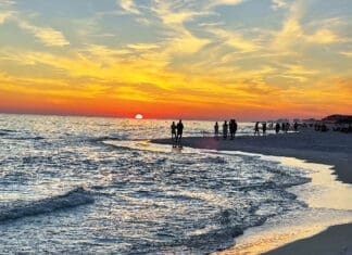 It’s Not Just the Crawfish: Why the Emerald Coast Keeps Getting Chosen Tourism Beach Sunset