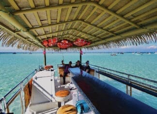 Crab Island Express Helps Locals Rediscover Crab Island Destin Private Tiki 3