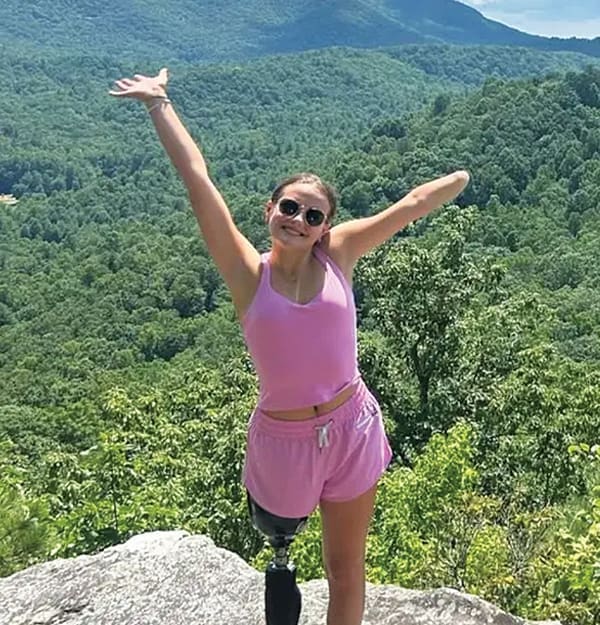 Lulu Strong.jpg (1) Lulu Strong.jpg (1)